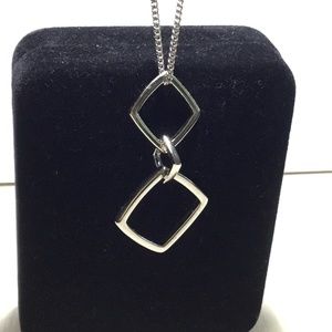 Lia Sophia Jewelry - Lia Sophia Necklace. Lia Sophia Jewelry - Lia Sophia Necklace.